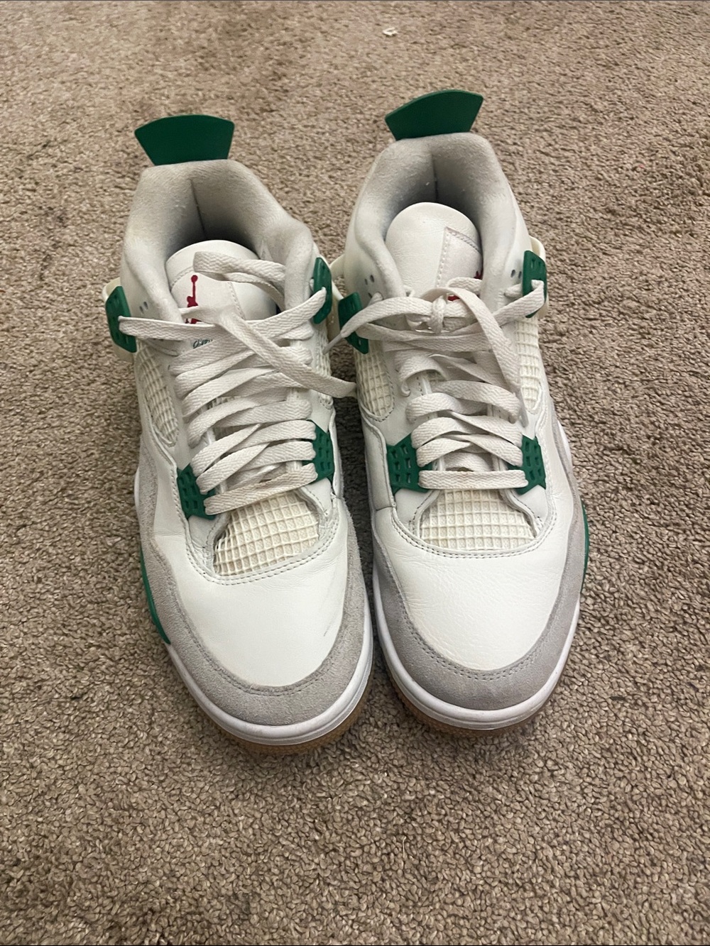 Nike SB x Air Jordan 4 Retro “Pine Green”